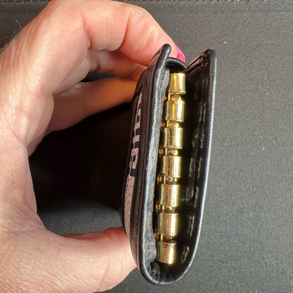 Authentic Givenchy Key Wallet - Picture 4 of 8